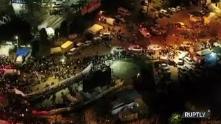 צילומי רחפן מראים אנשים מנסים לפנות את הר מירון במהלך מבול קטלני