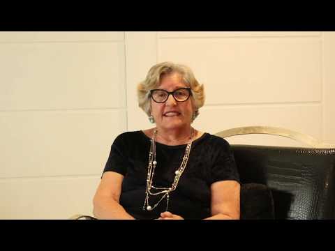 Chico Xavier revela história impactante de cicatrizes da vida passada na Senzala - Dulce Gomes