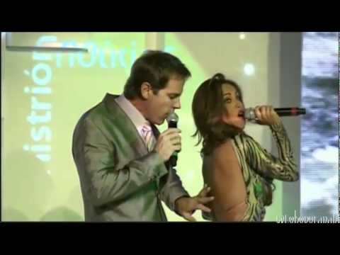 Anahi y Carlos Ponce en el evento de TvYNovelas