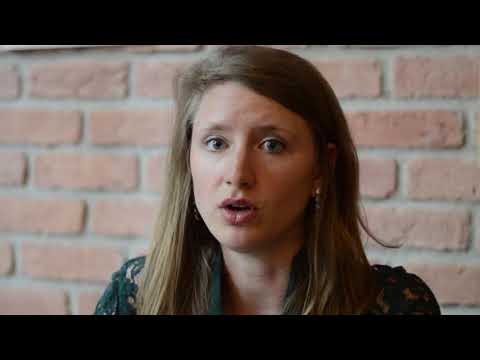 episode 25 - Liz's Grammar: Le preposizioni con i mezzi di trasporto