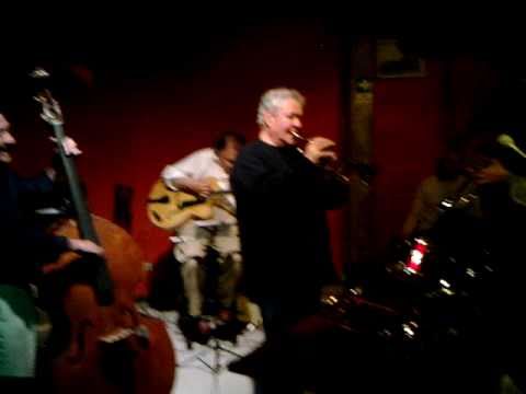 download lagu mp3 mp4 Brownie The Complete Emarcy ings Of Clifford Brown, download lagu Brownie The Complete Emarcy ings Of Clifford Brown gratis, unduh video klip Brownie The Complete Emarcy ings Of Clifford Brown