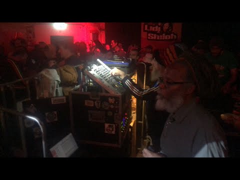 King Shiloh Soundsystem ft red lion - Roots Music Selection pt2 @ FAMILY GATHERING #3 haarlem 190322