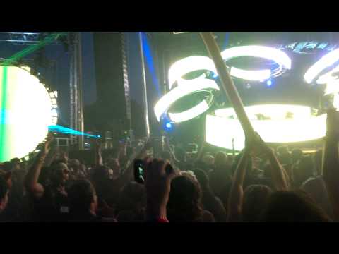 Aly and Fila SMF 2014 - Jase Thirlwall vs. Motorcycle -- As The Rush Freaks (JOC Mashup)