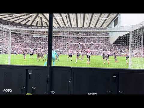 Emil Kraft goes close. Nufc v spurs. 13.4.24. Newcastle United. Tottenham