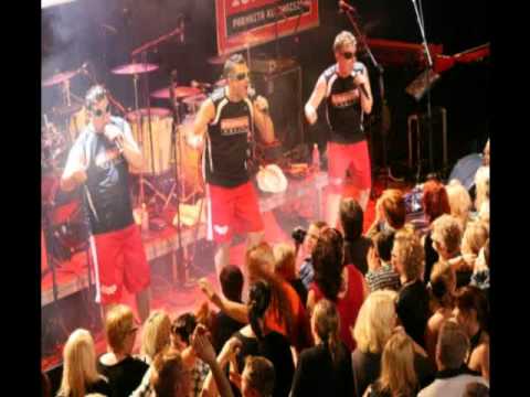 download lagu mp3 mp4 Nauravat Nakit David Hasselhoff, download lagu Nauravat Nakit David Hasselhoff gratis, unduh video klip Nauravat Nakit David Hasselhoff
