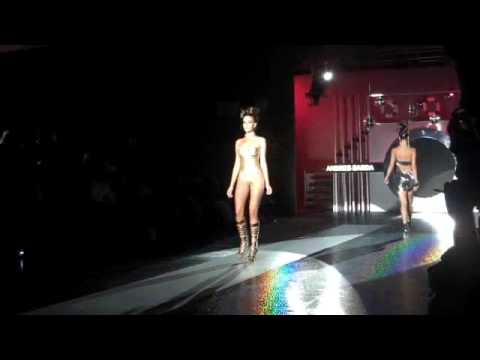 Andrés Sardá¡ SS 2010 Cibeles Madrid Fashion Week