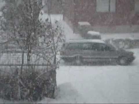 Intenzív havazás Gyöngyösön 2012.02.15 - Intense snowing in Gyöngyös 15-02-2012