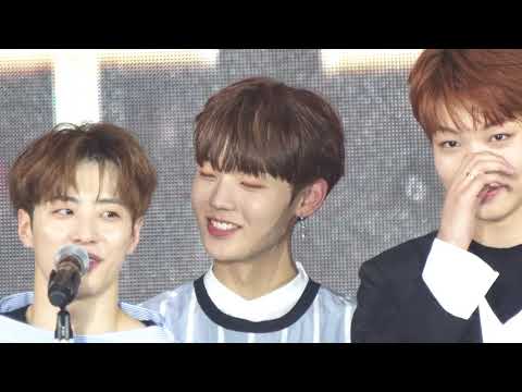 유앤비 (UNB) - 찬 (강유찬) 직캠 : 아시아 모델 어워즈 수상 소감 20180506