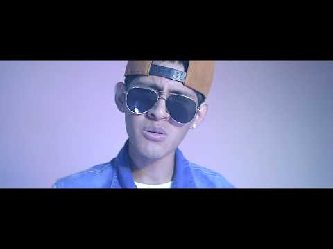 En un Barco De Papel - Elias Ayaviri ( Official Video )