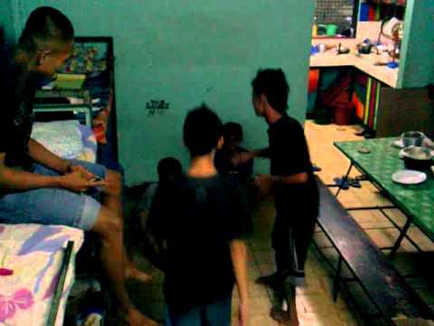 Unahan sa Mens dorm 8 and 9