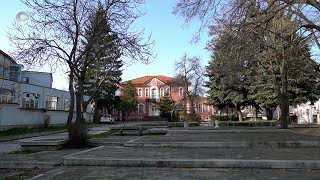 Ремонтираха покрива на художествената галерия в Кърджали, но сградата е в лошо състояние