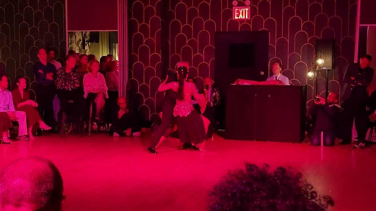 Video thumbnail for Argentine tango: Paloma Berrios & Maximiliano Alvarado - La última Curda