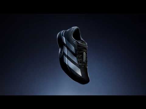 Urmăriți videoclipul