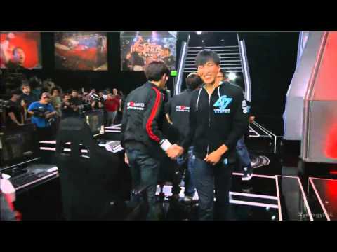 Seraph denies Doublelift's Hug - League of Legends