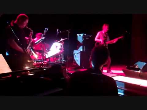DUPONT T (live 2011)