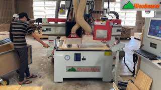 MÁY CNC TRUNG TÂM 2.5D Woodmaster thay dao tự động khoan 5 mặt giá tốt nhất thị trường VN 2020