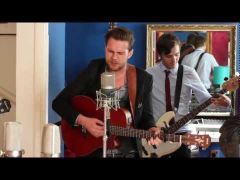The Clockwork Owl Sessions - Famous Villains 'Goodbye Life'