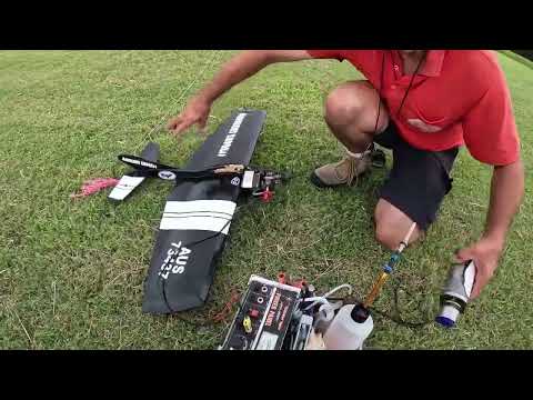 Model aircraft start up procedure