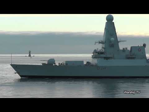 HMS DIAMOND D34 LEAVES DEVONPORT NAVAL BASE AT DEVILS POINT - 26th November 2020.