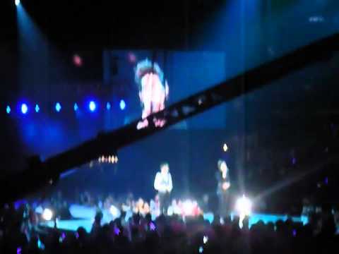 Fancam | SMTOWN LA '10 | Onew ft. Ryeowook - The Name I Loved