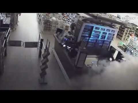 Robbers vs. fog security - Compilation of CCTV - PROTECT