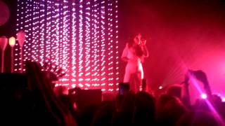 Purity Ring - Repetition (Dallas 05-22-15)