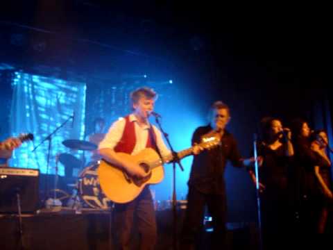 I want to hold your hand - Neil Finn & Jimmy Barnes - Stowe 08.02.07