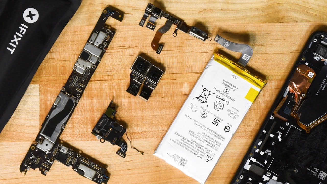 Pixel 4 XL Teardown—Soli Chip Close up and Motion Sense Explained