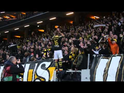 AIK - Åtvidabergs FF (2014-10-26) Lorentz sjunger med Norra Stå