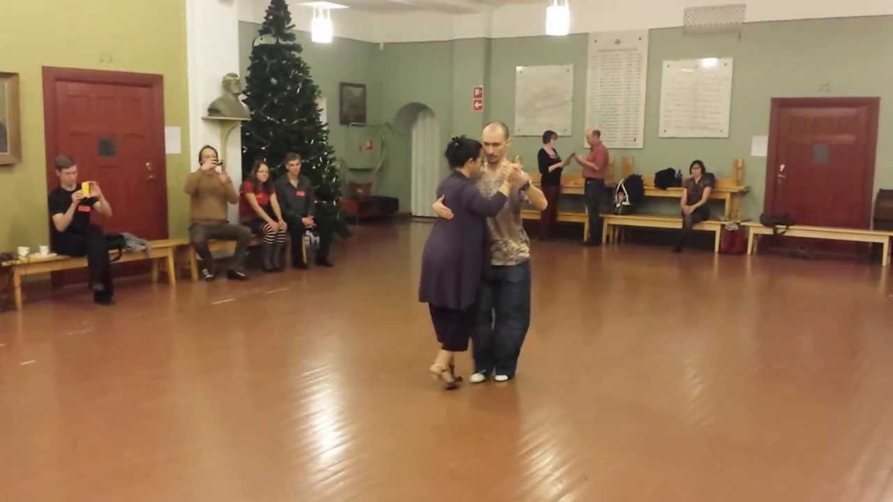 Lucas Panero and Cintia Tinelli - Changes of direction, argentine tango lesson (2014 Oulu, Finland)