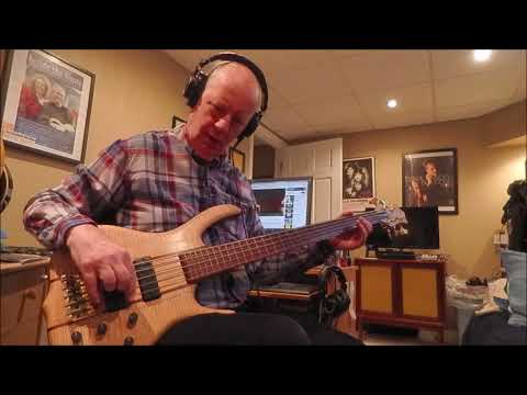 Warwick Thumb vs Ken Smith