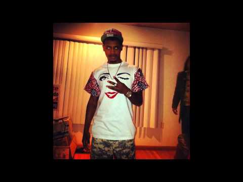 UPTOWN RACCZ Ft Big Chess - Pizzeria (HOTNEWHIPHOP)(2013)(HQ)