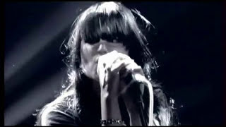 The Kills I hate the way you love Live France 2005