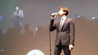 Download lagu Yovie and Nuno - Manusia Biasa (Live at Djakarta Theatre) 7 November 2019 mp3