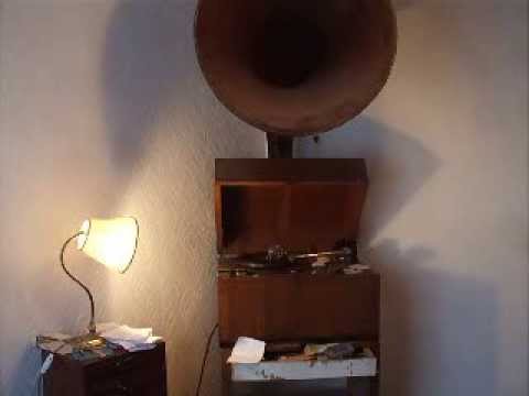 " Harlem" (Carroll) Played by the Composer Eddie Carroll HMV BD 879