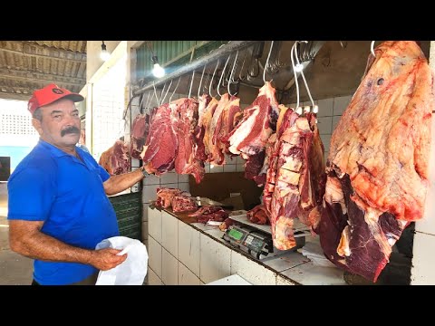 Discover the meat market in Bonança, Pernambuco. This is the Northeast!