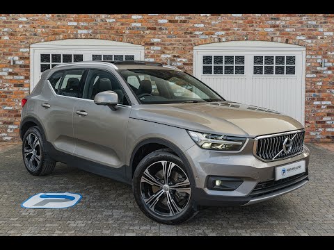 2020 20 VOLVO XC40 1.5 T5 INSCRIPTION PRO IN METALLIC GREY WITH FULL BLACK LEATHER