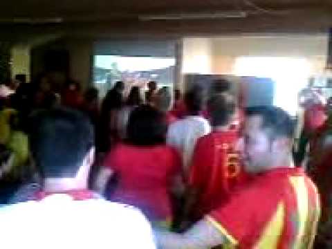 Himno de España en la final.  Remscheid