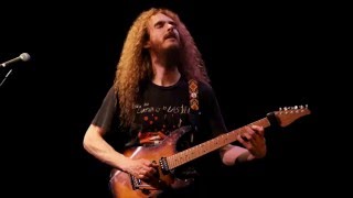 Jazz fusion backing track in A minor (Guthrie Govan Style)