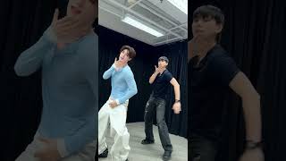 Download lagu ‘KISS, COME KISS’ w/ #DAOU  #BLUE_KISSCOMEKISS #BLUEPONGTIWAT #LOVEiSENTERTAINMENT mp3