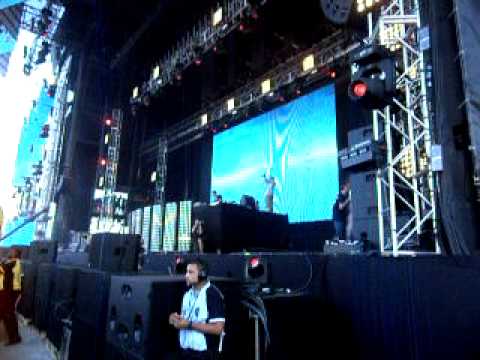 Afrojack - Hide and Seek at Ultra Music Festival 3.26.11