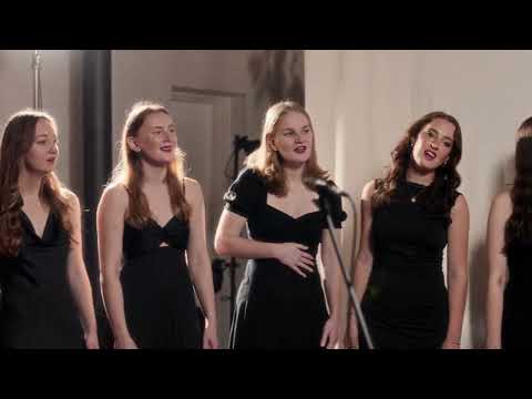 Running Up That Hill (Kate Bush) // The Mockingbirds