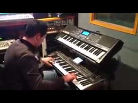 cheb amine tgv 2013 avec mostapha 62 le pianist et nabil parolier au studuo 62   YouTube