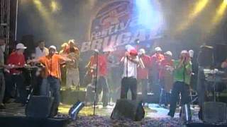 Grupo Mania - Linda Eh (Festival Brugal 2005 en Sto. Domingo).mov