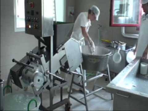 Diesel Mini dairy plant + Malgamatic 500 liters with electric lift for double bottom Lisciatrice per ricotta