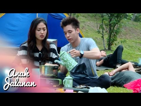 Boy bikinin Kopi buat Reva [Anak Jalanan] [10 Nov 2015]