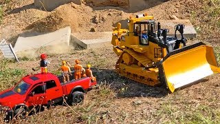 BRUDER 02452 - CAT grosser Kettendozer GRUMALU RC upgrade!