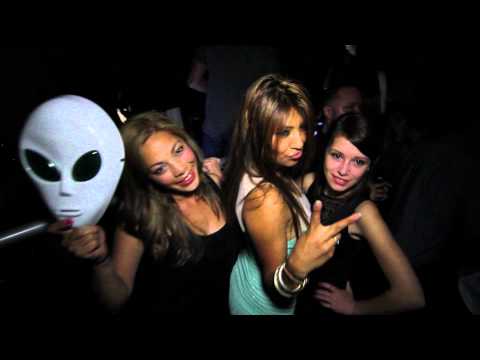 JOACHIM GARRAUD :: Maximus Feat. a Girl & a Gun