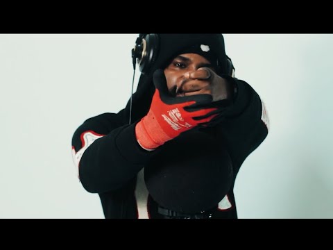 SLUMD4WG - "THUGGIN" ( Live Performance Mic Video ) shot by @kxlproductions562 