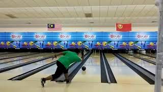 Download lagu Amazing Bowling Spare: Split 2-7-10 mp3 Download lagu Amazing Bowling Spare: Split 2-7-10 mp3